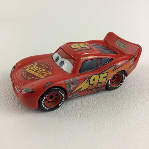 Disney Pixar Cars Action Shifters Luigis Tire Shop Playset McQueen 2013 Mattel - Picture 10 of 11
