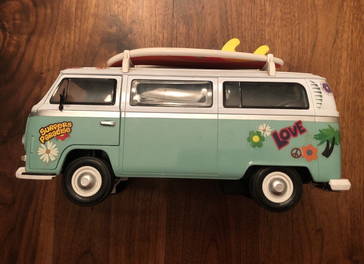 Dickie toys shop surfer van