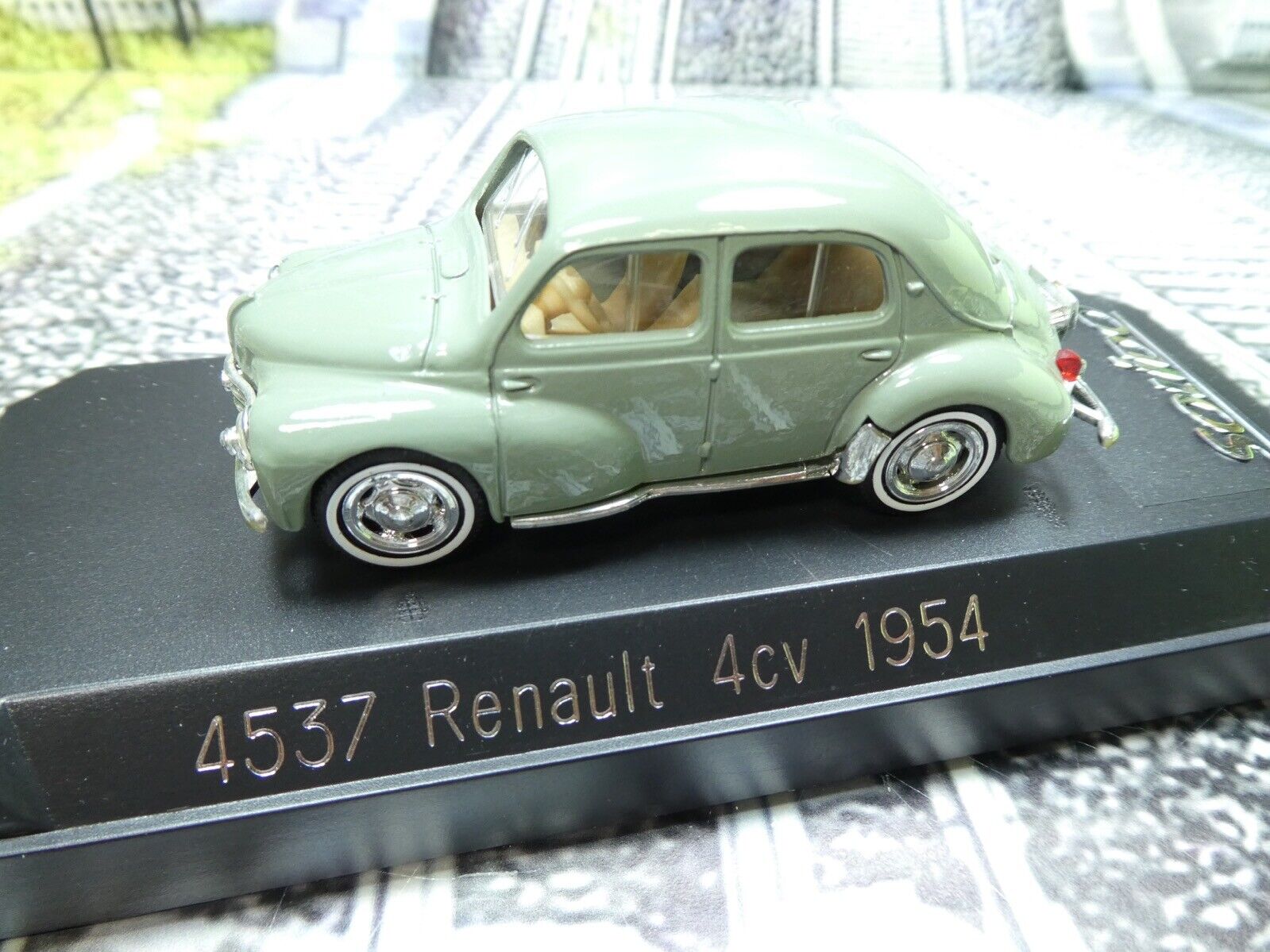 Solido 4537 - 1:43 - Renault 4CV - 1954 - OVP - #7750
