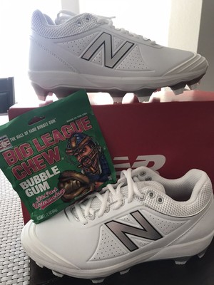 new balance bubble gum cleats