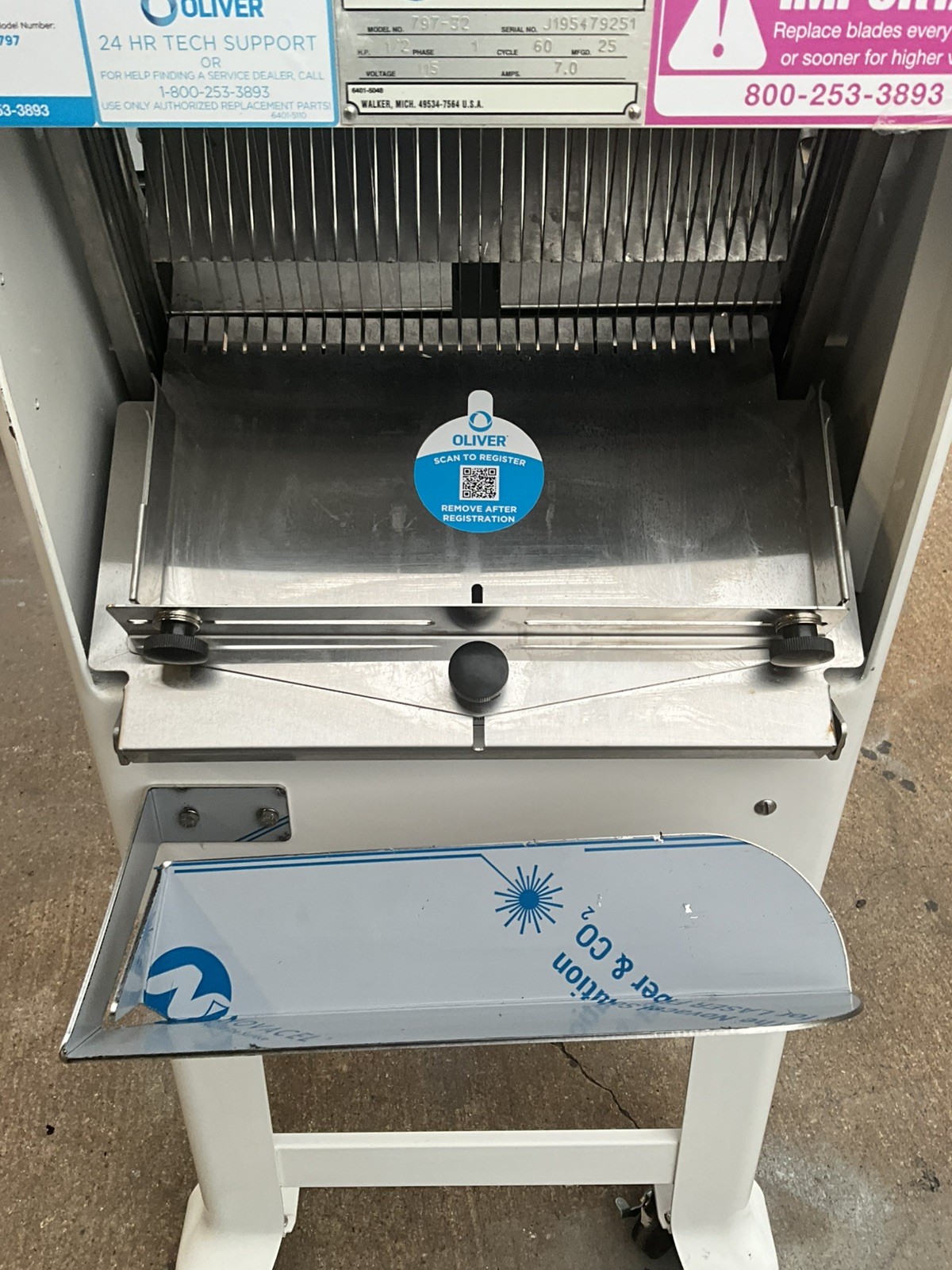 2025 Oliver Gravity Feed Bakery Bread Slicer 797-32 w/ Pro Guard Artisan