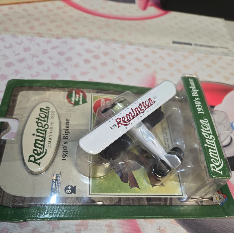 Caja de cambios Remington 1930 Biplano Avión Americano Coleccionable Tarjeta Juguete Diecast Foto 3 de 4