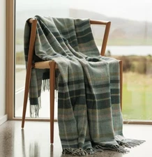 Rosslare Lambswool Throw – Turquoise Tartan