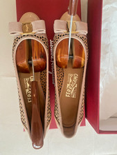 Auth Salvatore Ferragamo New Bisque Patent and FloralNude Flats 7 Box Bow