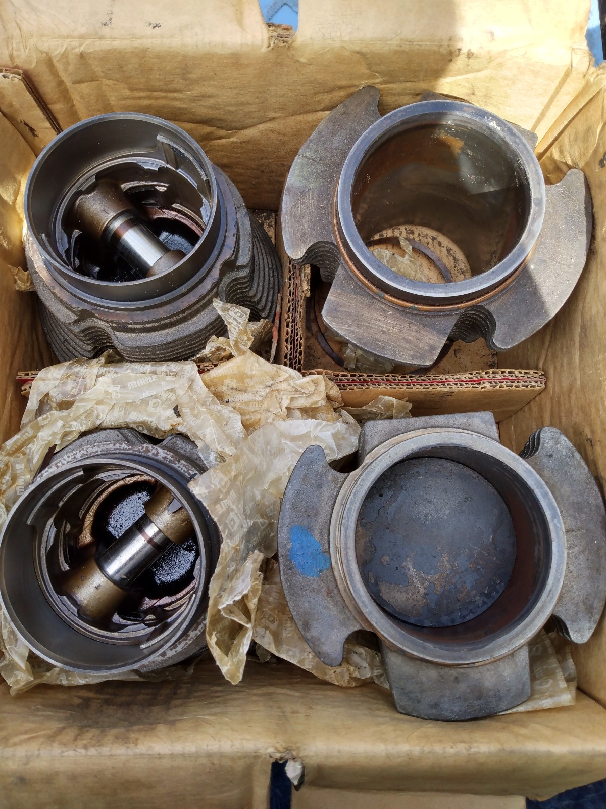 4 Used Vintage Volkswagen VW Pistons Iron Cylinder 113.101.3