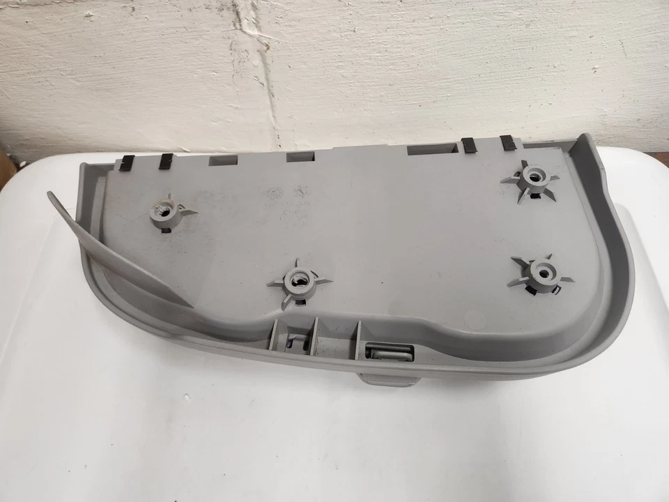 Portavasos de fábrica Nissan Quest 2004-05 montaje asiento del conductor delantero izquierdo gris claro Foto 3 de 4