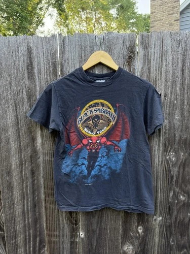 Black Sabbath Mob Rules Tour Shirt Mens S Ozzy Osbo 1980s vintage concert t-shirt, vintage, single stitch, B+ condition