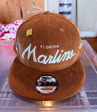 New Era 9FIFTY Snapback Florida Marlins Brown...