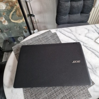 Notebook Acer  Aspire AMD A8 Quad-Core  256 GB SSD  8 GB RAM Windows 11