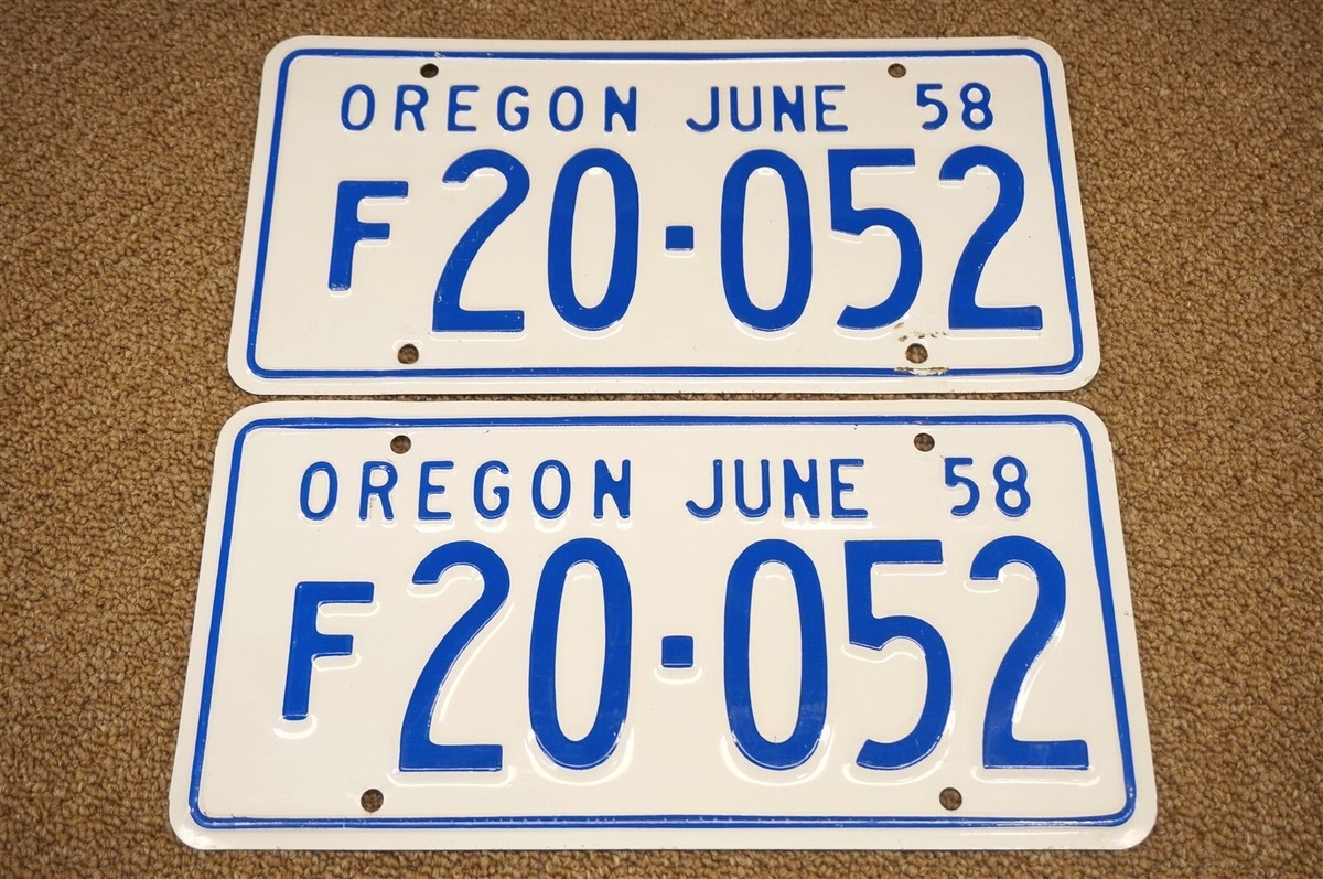 Near Mint 1958 Oregon License Plates F 20-052 White Blue 58 | eBay