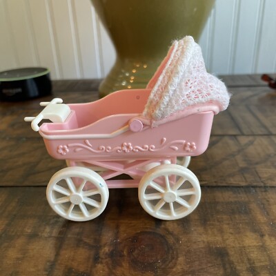 Mattel Barbie Sister Kelly Tiny Steps Pink Lace Top Stroller Pram Carriage  1998