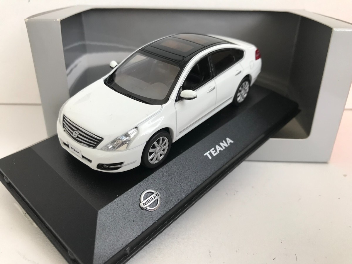 WIT'S 日産 ティアナ アクシス 1/43 NISSAN TEANAレア WIT'S 日産 ティアナ アクシス 1/43 NISSAN TEANAレア - メルカリ