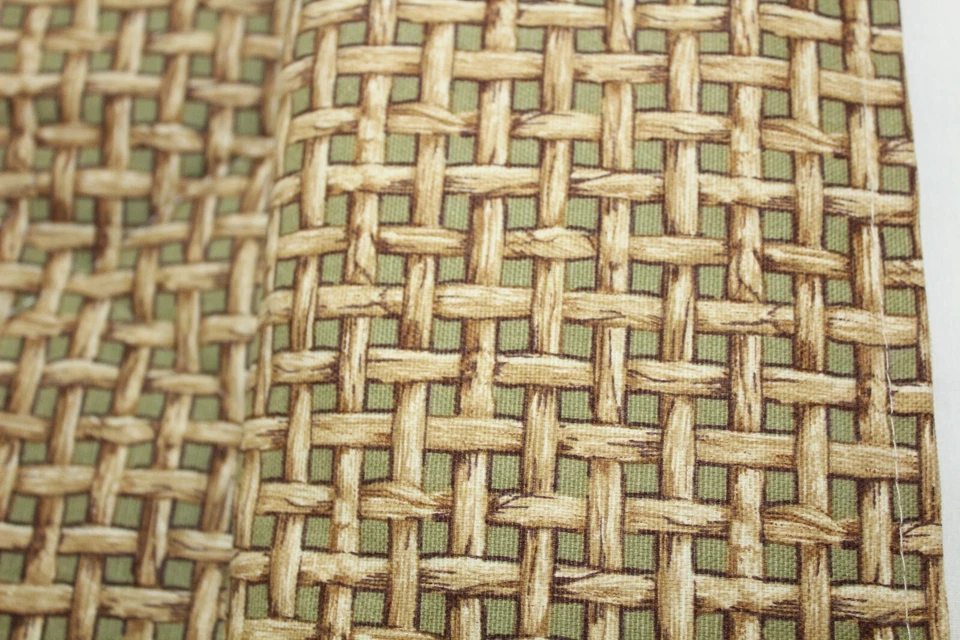 Rare! WAVERLY Tiki Basket-Weave Bamboo Green/Tan QUEEN Comforter - EXCELLENT! - Image 2 of 4