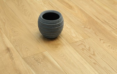 Eiche gebürstet natur Ingenieurholzboden 189 x 15 mm EO1511C Muster