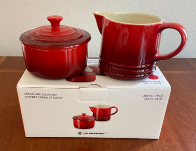 Le Creuset Stoneware Signature Cream and Sugar Set, Cerise (Cherry Red) NEW