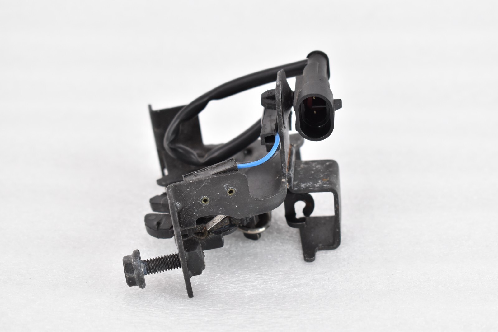 2014-2019 MASERATI GHIBLI SQ4 FRONT BONNET HOOD LATCH LOCK ACTUATOR W/ WIRE OEM