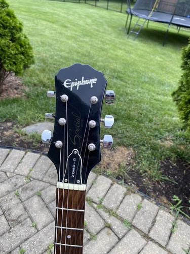 Vintage Epiphone Les Paul Special Black Electric Guitar With Gator Case NICE!! - Picture 2 of 14