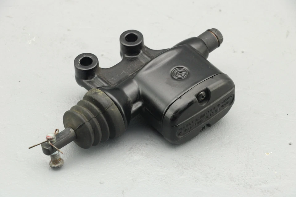 Harley Electra Glide Ultra Limited 2018 conjunto de cilindro maestro de freno trasero Foto 3 de 4