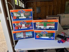 Lionel Large Scale Christmas Boxcars Mixed