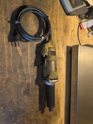 DEWALT No. DW887 1-1/2'' DIE GRINDER
