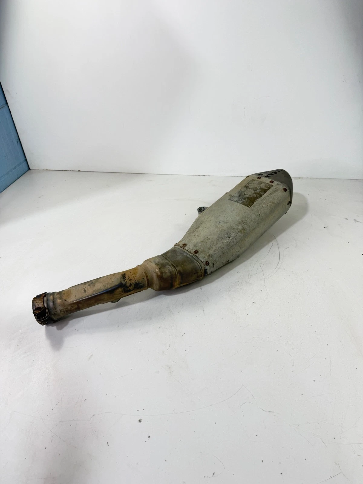 2009-2010 HONDA CRF450R OEM REAR EXHAUST MUFFLER SILENCER 18310-MEN-E21 #258
