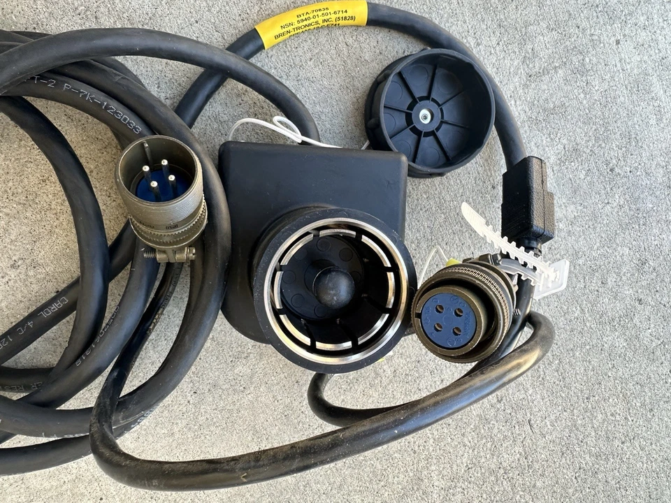 EL “NUEVO” CABLE HUMMER ENCHUFE ESCLAVO OTAN J-636A2/U 5940-01-501-6714 Brentronics Foto 3 de 4