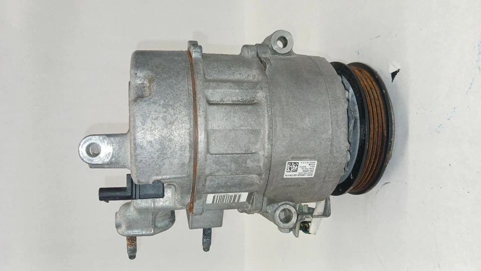 Compresor de CA '17-'19 LINCOLN MKC 56 k millas OEM ¡1 año de garantía! Foto 4 de 4