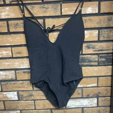 Lucky Brand 259048 Women's Plunge Front One Piece Swimsuit Black Size Large