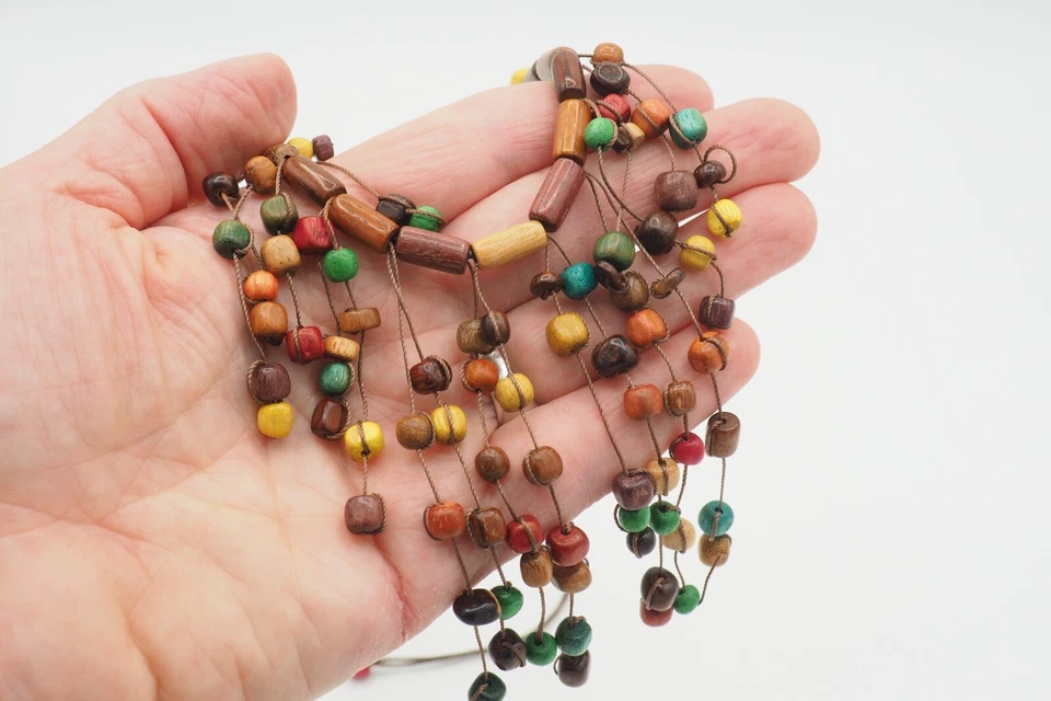 Divertido collar babero cuello flecos cuentas madera lacada multicolor hecho a mano de colección Foto 4 de 4