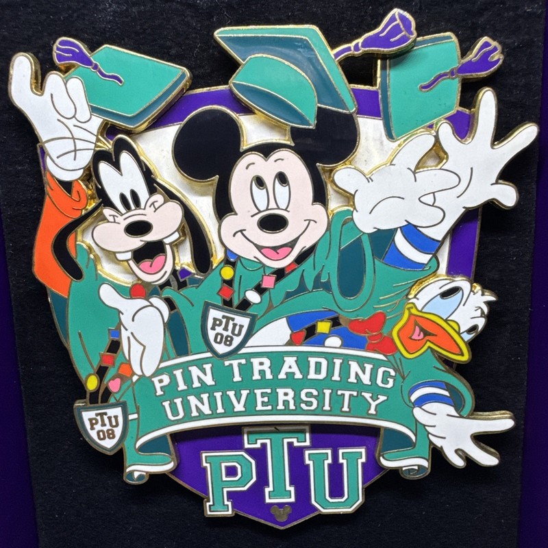 WDW - Pin Trading University - Signed By Artist Martha Widener LE 1500 Pin 64878