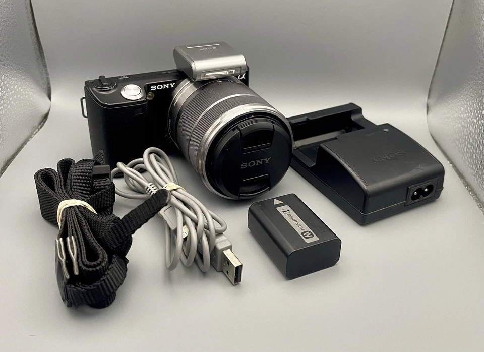 Sony NEX-5, photo 2 of 5