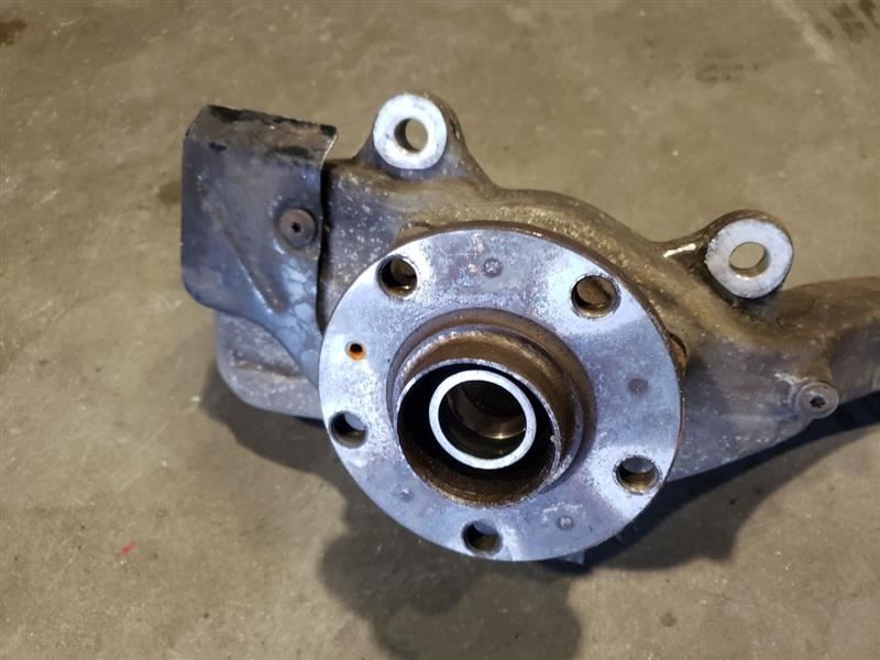 Bentley Continental Flying Spur 2006-2010 Front Right Steering wheel hub