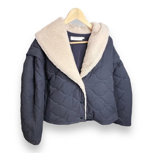 ASTR the label Women's Nadine Jacket Large, Navy NWOT