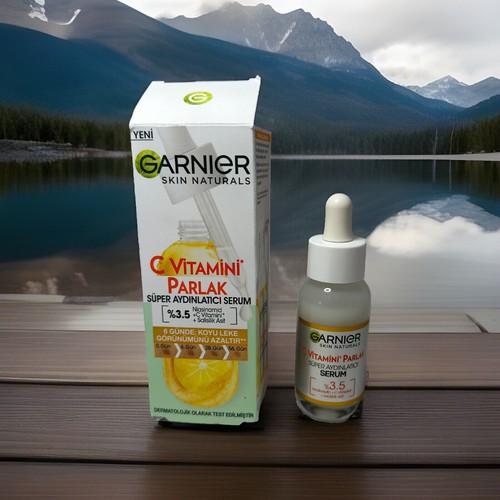 Garnier Vitamin C Face Serum with Salicylic Acid + Niacinamide. - Picture 3 of 3