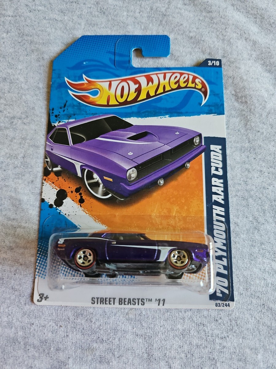 2011 Hot Wheels 70 PLYMOUTH AAR CUDA Purple 83/244 GREAT CARD