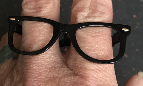 Steve Madden Eye Glasses Black Frame Statement Ring 6/7 Sunglasses new - Picture 3 of 5