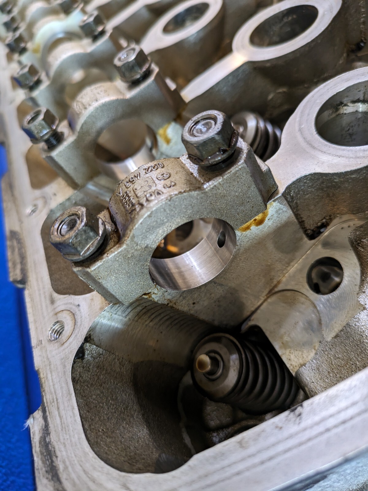 cylinder head driver left Bentley CONTINENTAL gt 6.0 W12 07C10373n