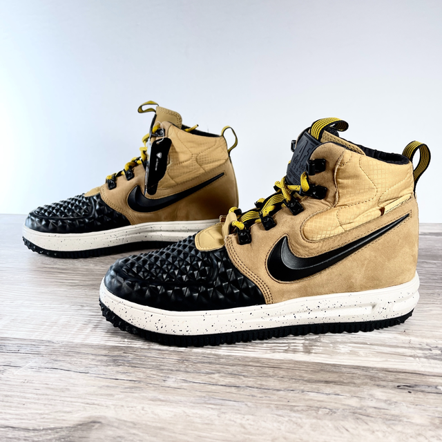 nike duckboot 17 black