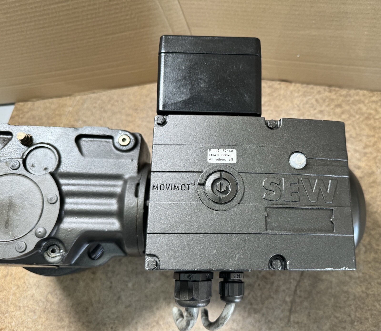 SEW Eurodrive Getriebemotor KF37 DT71D4/BMG Trumpf – Bild 3