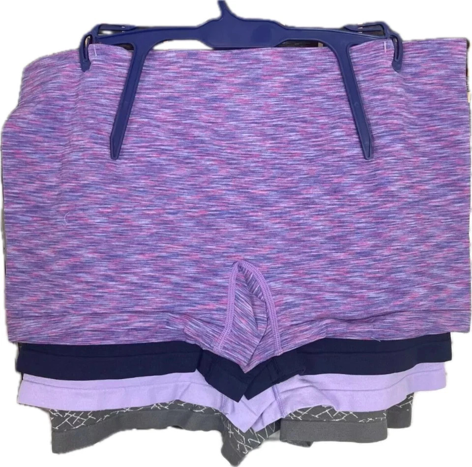 Bragas cortas Reebok XL Logo Surtidas 4 vías elásticas rendimiento sin costuras para niños- paquete de 4 Foto 3 de 4