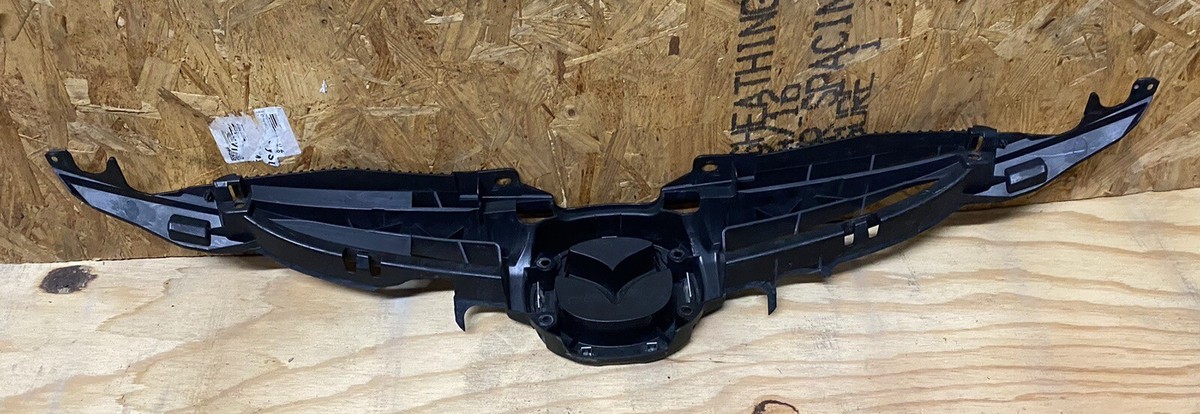 da-2masa　0527 2011-2014 MAZDA 2 Front Bumper Grille OEM DR6150712 ‼️BROKEN TABS