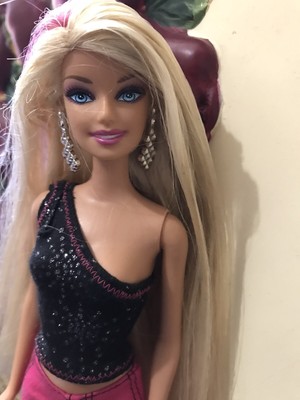 barbie with pink streak in hair