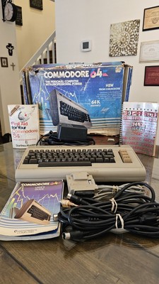 Commodore 64 Home Computer Bundle   Black Screen   Powers On   PSU, Box and More