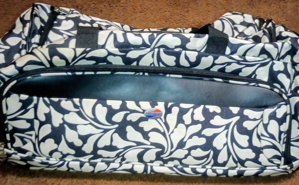American Tourister Large Travel Tote Carry  On Set Black & Cream Floral - Image 3 of 4