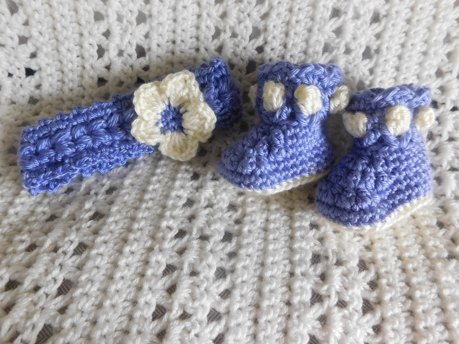 Baby Booties And Headband Set Lavender Blue