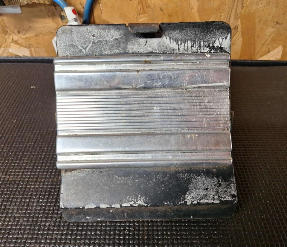 Ford Galaxie 500 1963 1964 maletero panel trasero molduras Foto 4 de 4