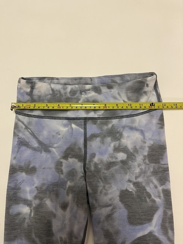 Athleta Girl Chit Chat Textured Blue Tie Dye Capri Leggings Girls Sz XL 14 EUC! - Picture 9 of 12