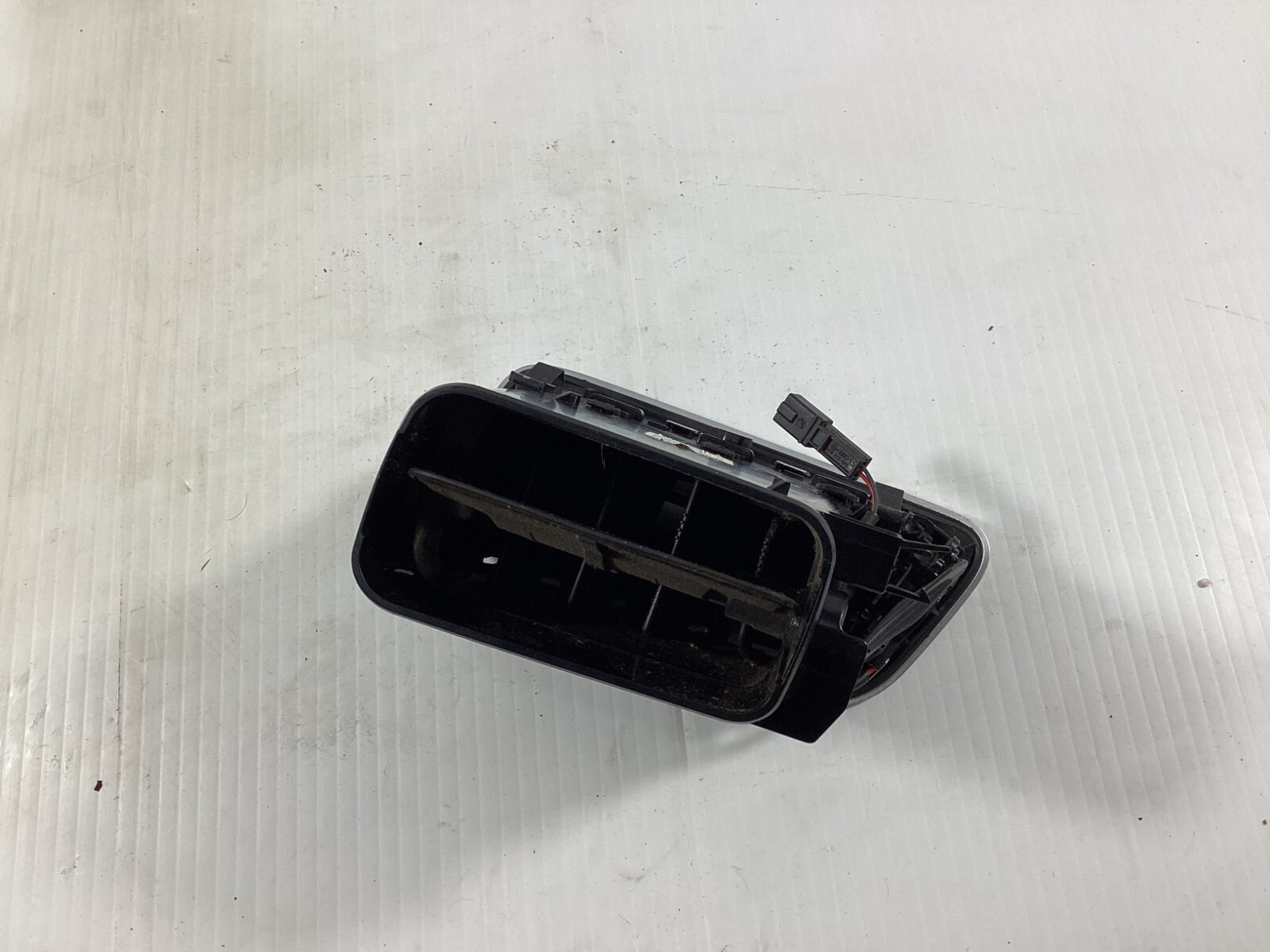 Maserati Ghibli 2014-2022 Front Left Air vent