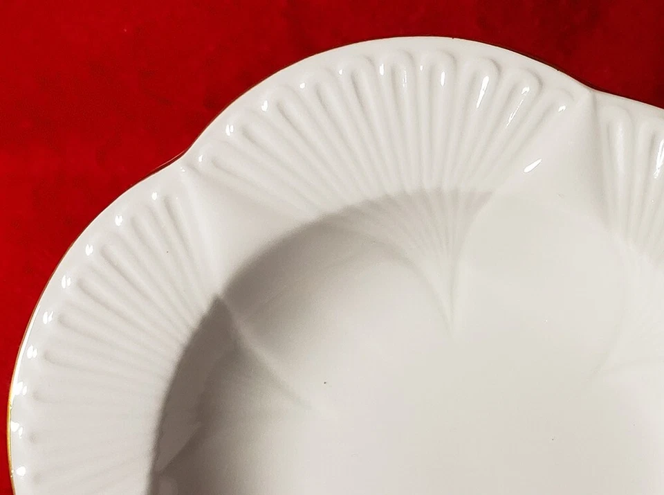 SHELLEY REGENCY DAINTY SHAPE RIM SOUP BOWL(S) ENGLAND GOLD TRIM buy 1, 2 or 3 - Image 2 of 4