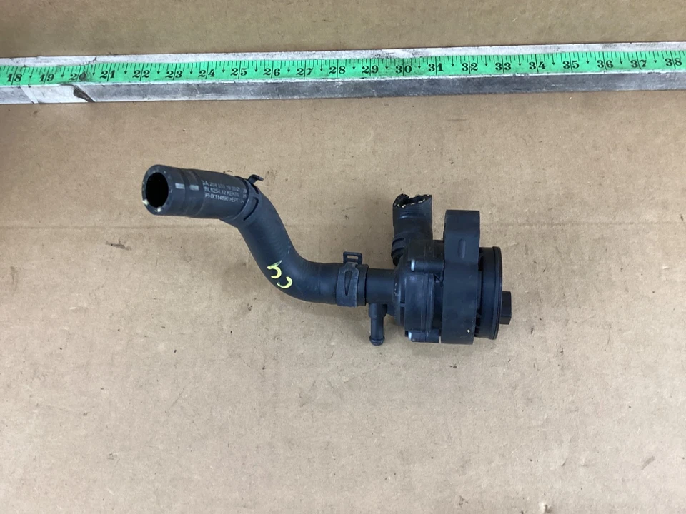 Mercedes-Benz C250 2008-2014 calefacción refrigerante bomba de agua auxiliar motor OEM Foto 4 de 4